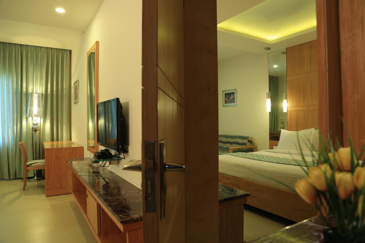 Dhanalakshmi Srinivasan Hotels Perambalur Extérieur photo