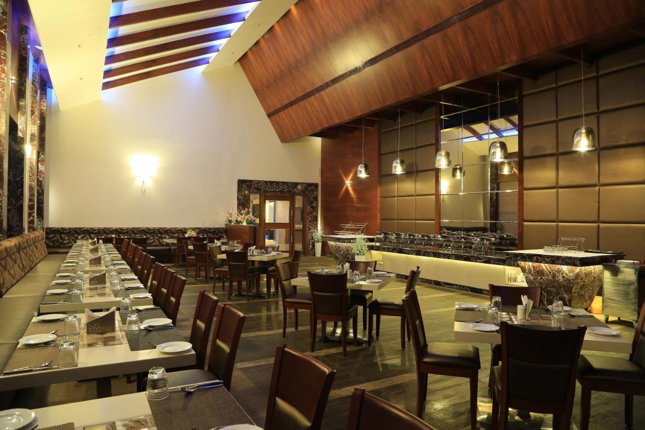 Dhanalakshmi Srinivasan Hotels Perambalur Extérieur photo