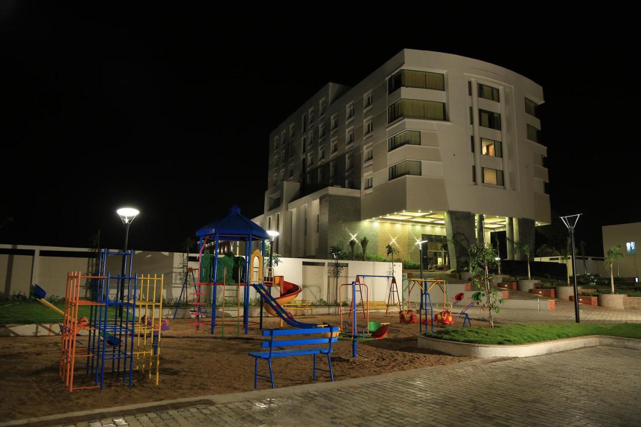 Dhanalakshmi Srinivasan Hotels Perambalur Extérieur photo