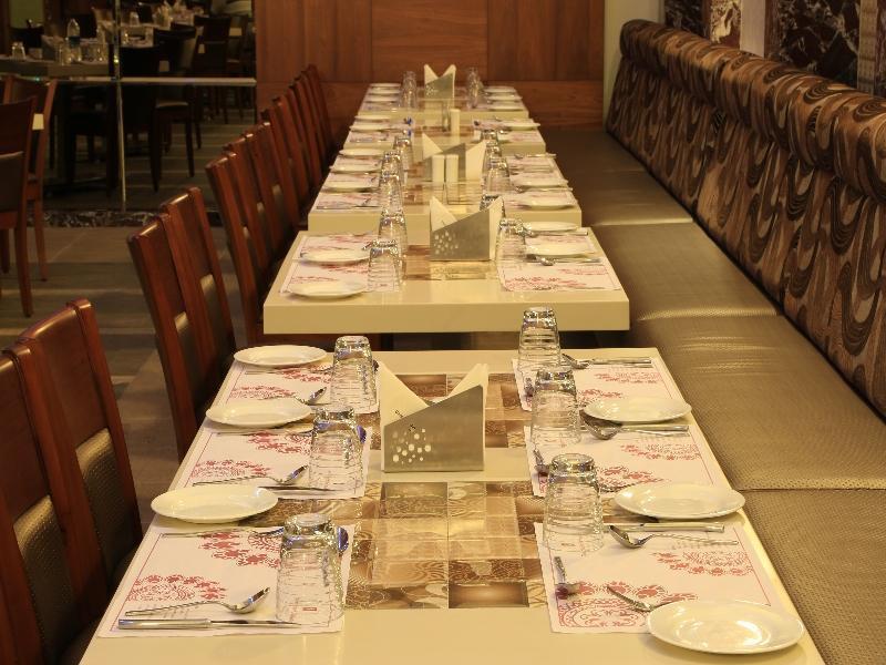 Dhanalakshmi Srinivasan Hotels Perambalur Extérieur photo